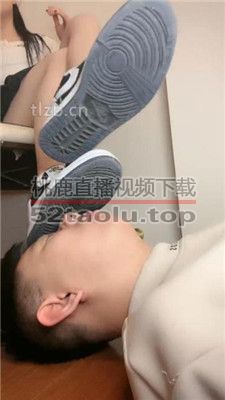 【文文sama】训练狗舌舔脏鞋臭袜 bf38001