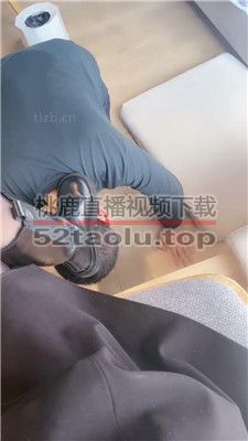 【歌总】黑丝高跟裸足恋足狂舔 JS240223-5