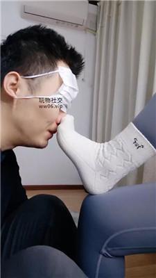 【桃桃樱】白袜塞嘴/深喉/恋足狂舔 JS241215-28