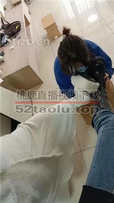 【爱可呀】双S-跪舔脏鞋底/脚喂食/吸味恋足 JS240117-6