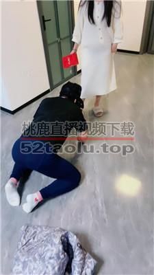 【芷镜小主】暴揍快递小哥后关押狗笼囚禁 bf38995