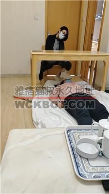 【樱樱】桌底视角-运动后踩母畜/骑马狗爬【一】 bf40033