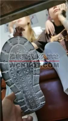 【文文文】多S-桌底视角舔脏鞋 bf40948