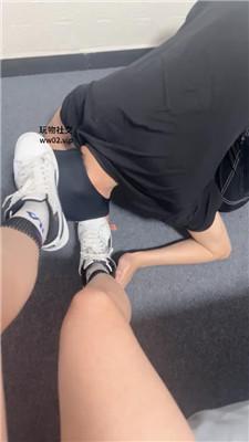 【狗哥】舔闻运动后鞋袜/袜子塞嘴/踩踏/坐脸窒息 bf45592