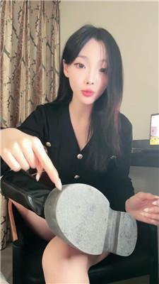 【寒夕】第一视角靴子辱母 JS241012-19