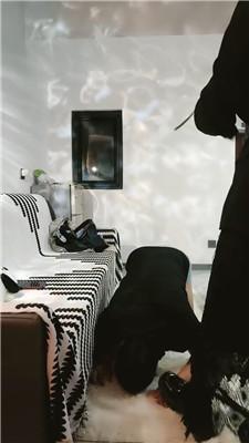 【芮兮夫妻】直接圣水/口水/脚底喂食 JS241017-8