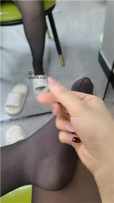 【黑冰】猥琐继父是我的脚奴才 JS241216-23