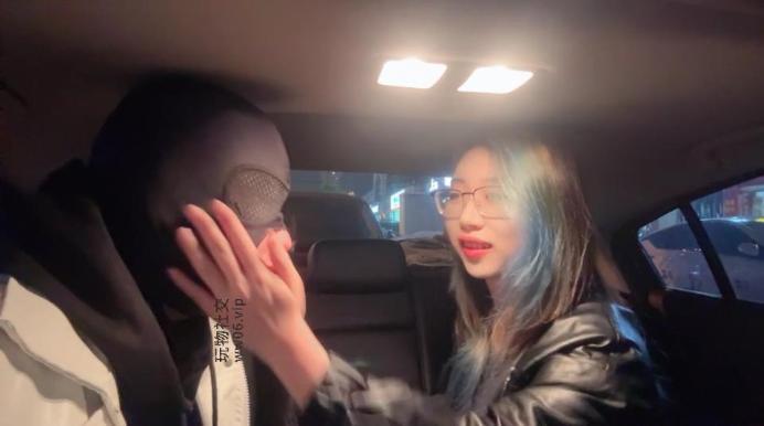 【素人挖掘机】路边开发羞涩小姐姐-脏鞋白袜玩虐 bf48779