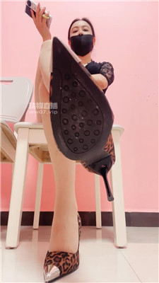 【颜主】巨人视角高跟鞋炸    250701-11