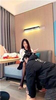 【小7S】女白领黑丝美腿虐杀 bf59431